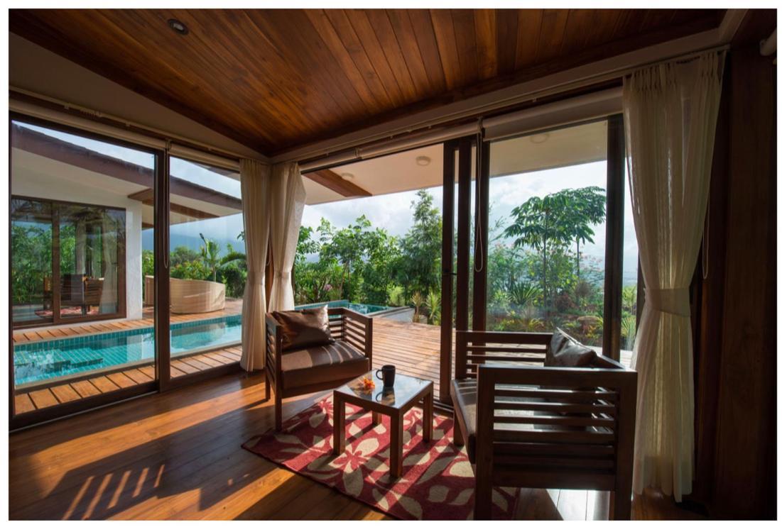 Luxury Suite,647196750:JPEG